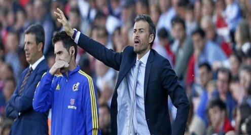 لويس إنريكي يستعيد حارسه التشيلي برافو قبل نهائي الكأس